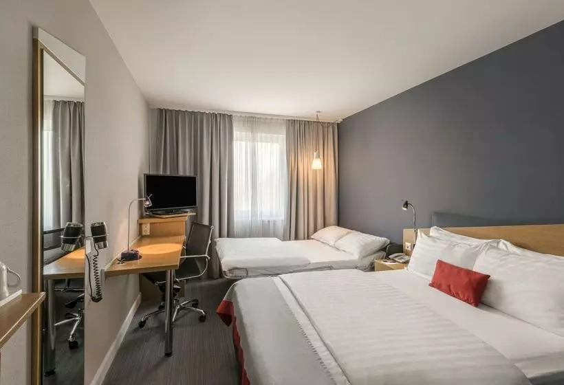 Fotos del hotel Holiday Inn Express Cologne Mülheim, An Ihg:  17