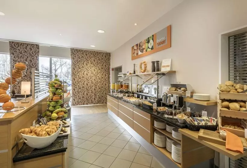 Fotos del hotel Holiday Inn Express Cologne Mülheim, An Ihg:  24