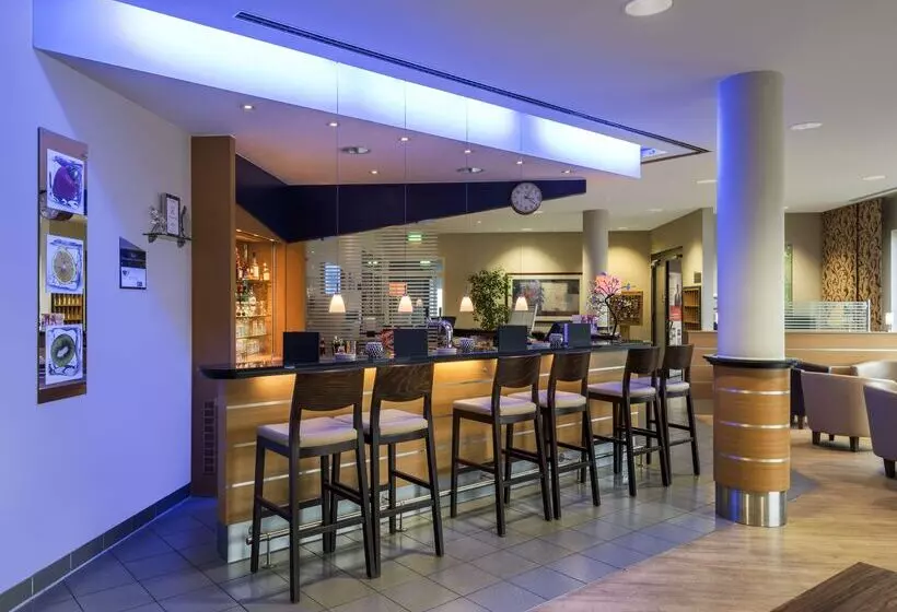 Fotos del hotel Holiday Inn Express Cologne Mülheim, An Ihg:  11