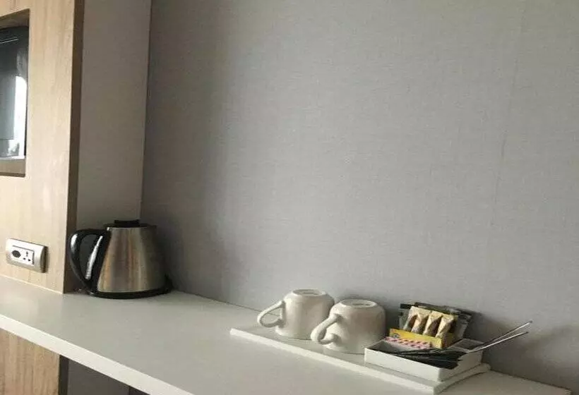 Fotos del hotel Holiday Inn Express Geneva Airport, An Ihg:  25