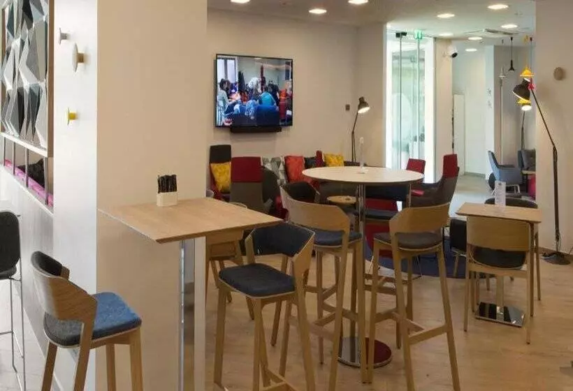 Fotos del hotel Holiday Inn Express Geneva Airport, An Ihg:  10