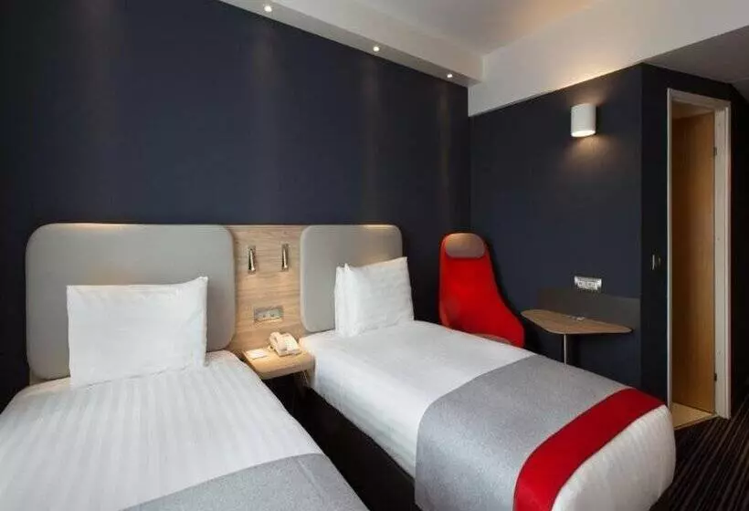 Fotos del hotel Holiday Inn Express Geneva Airport, An Ihg:  15