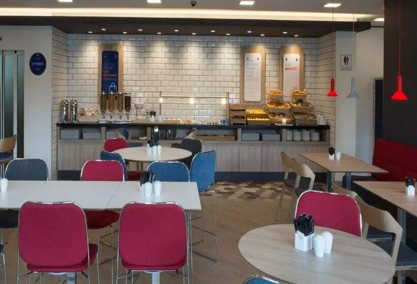 Fotos del hotel Holiday Inn Express Geneva Airport, An Ihg:  16