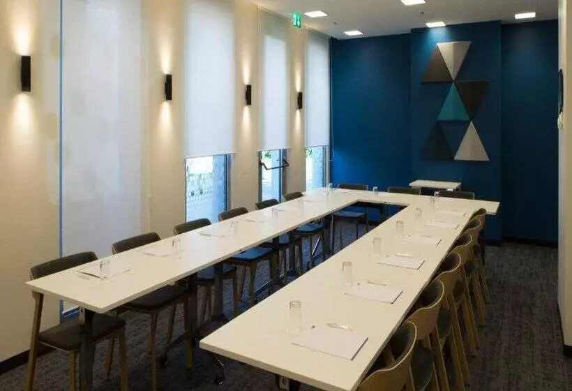 Fotos del hotel Holiday Inn Express Geneva Airport, An Ihg:  5