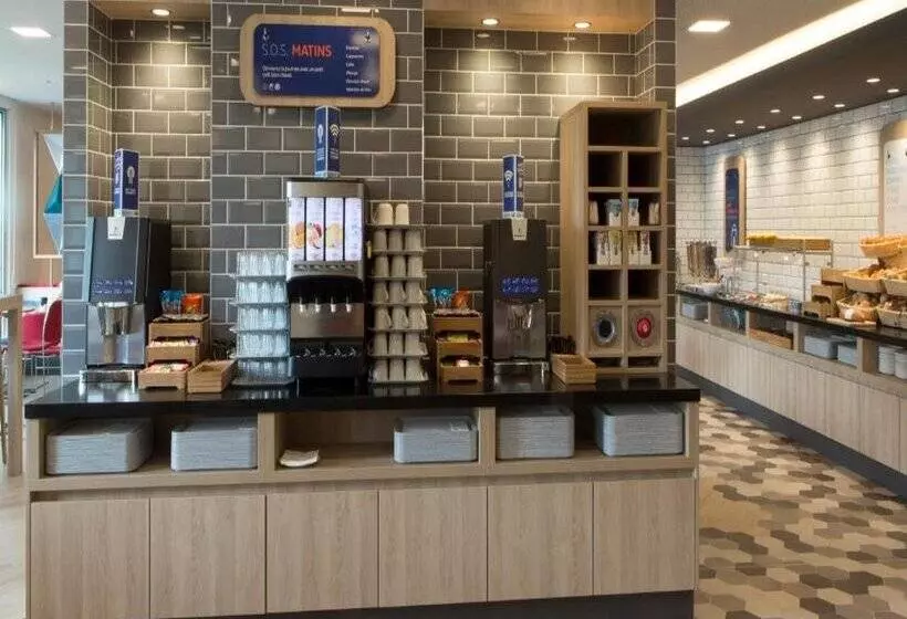 Fotos del hotel Holiday Inn Express Geneva Airport, An Ihg:  2