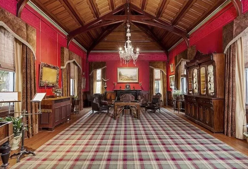 Fotos del hotel Larnach Lodge:  2