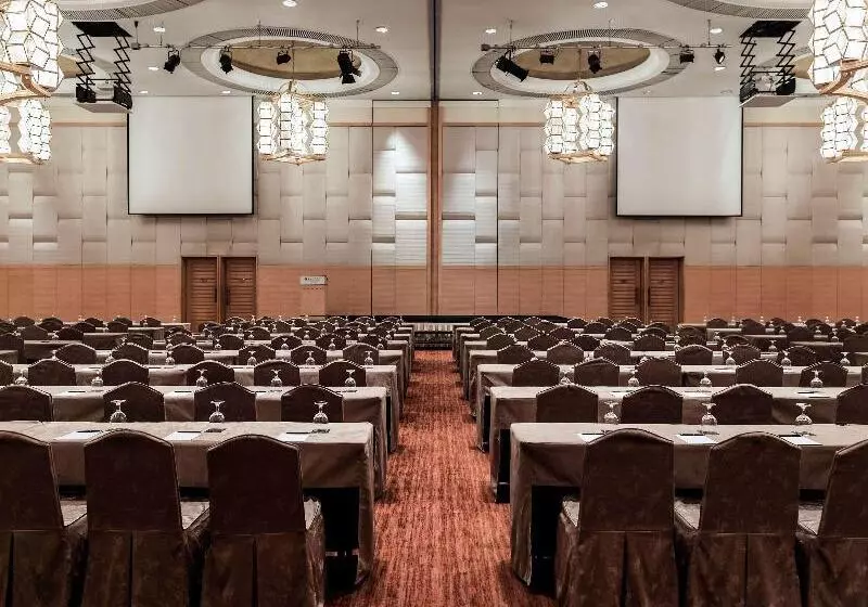 Fotos del hotel Pullman Kuala Lumpur City Centre Hotel & Residences:  6