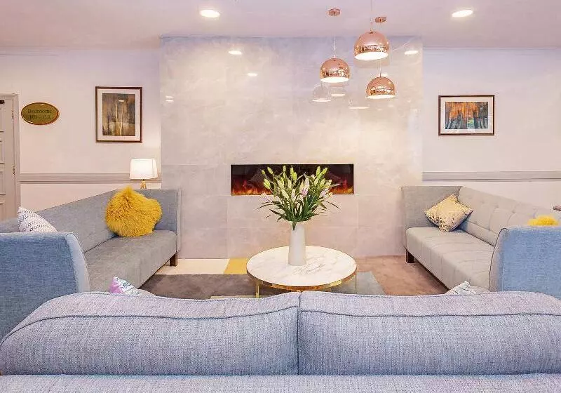 Great National South Court