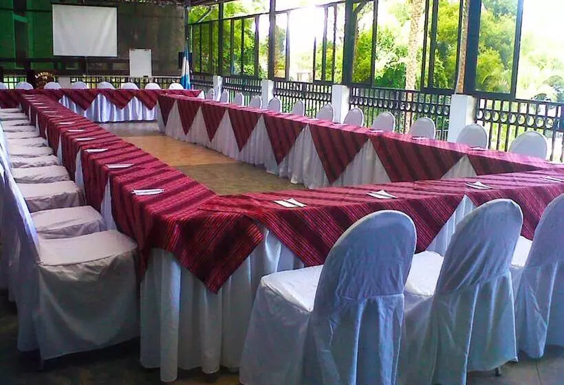 Fotos del hotel La Riviera De Atitlan:  6