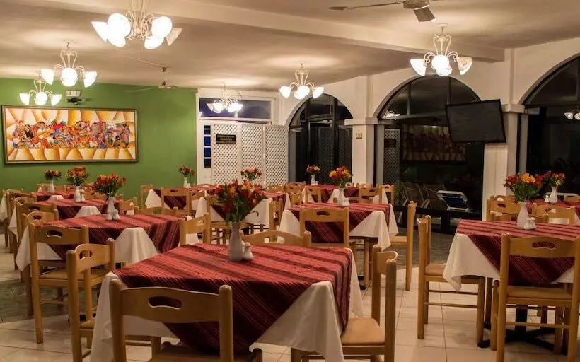 Fotos del hotel La Riviera De Atitlan:  10