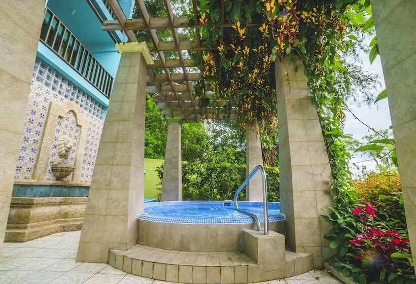 Fotos del hotel La Riviera De Atitlan:  9