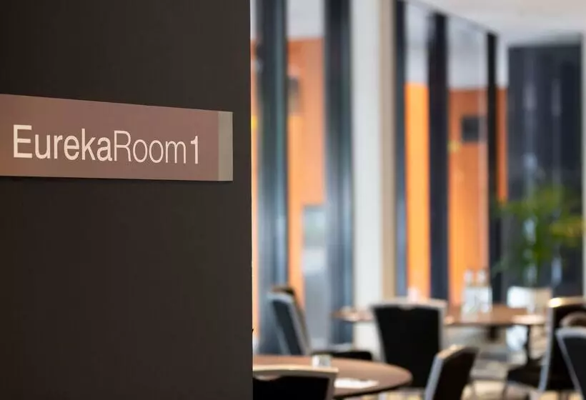 Travelodge  Melbourne Southbank