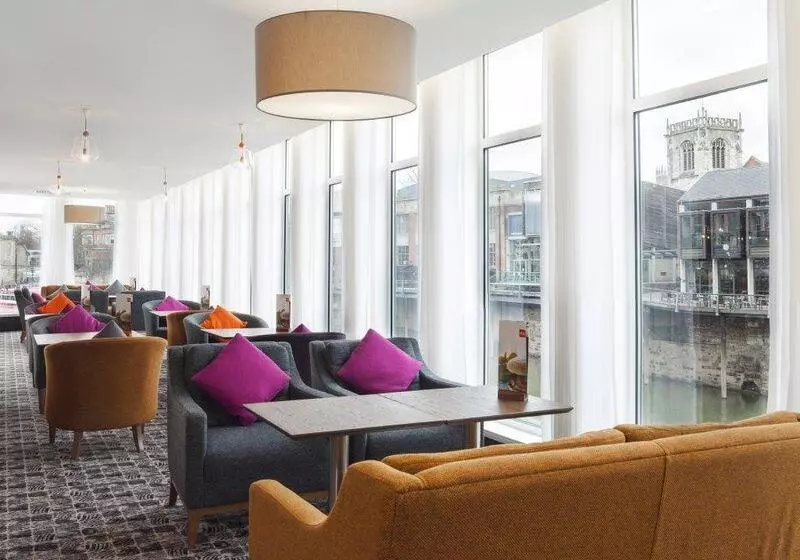 Fotos del hotel Park Inn By Radisson York City Center:  2