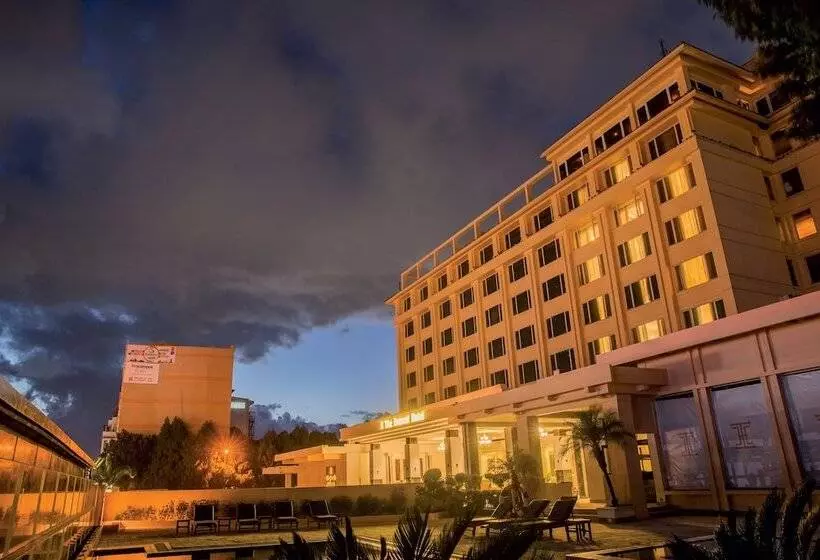 Fotos del hotel The Everest:  18