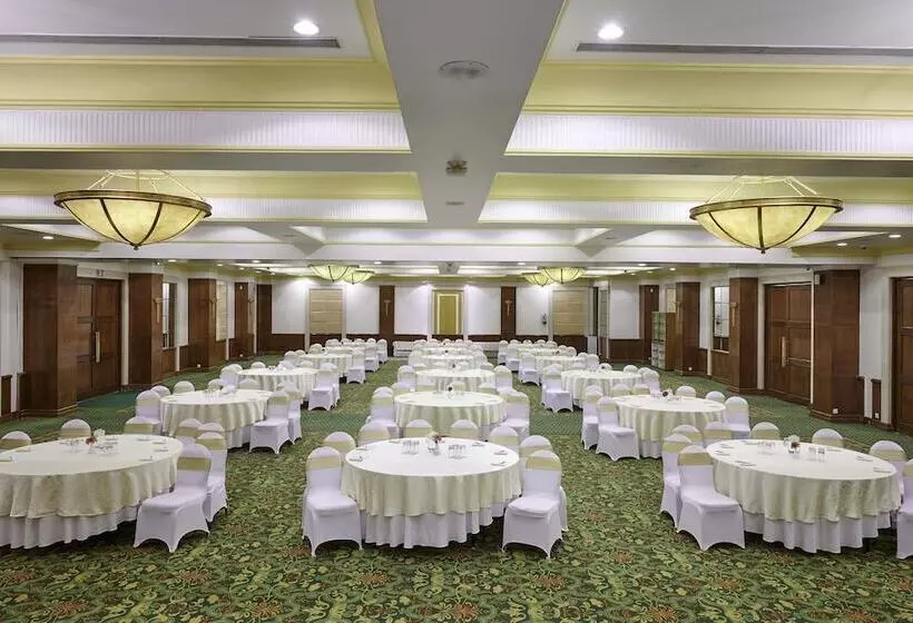 Fotos del hotel The Everest:  19