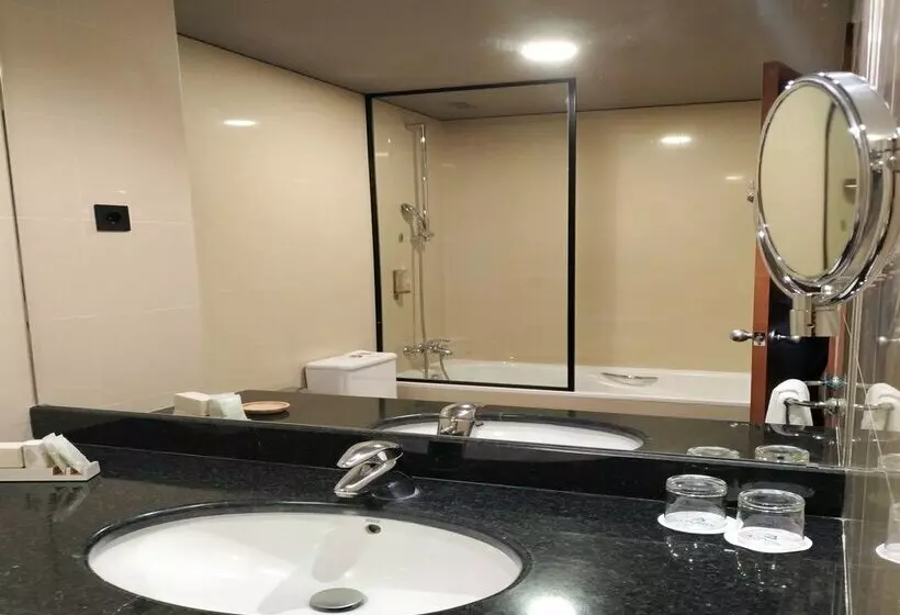 Fotos del hotel Azoris Royal Garden - Leisure & Conference Hotel:  46