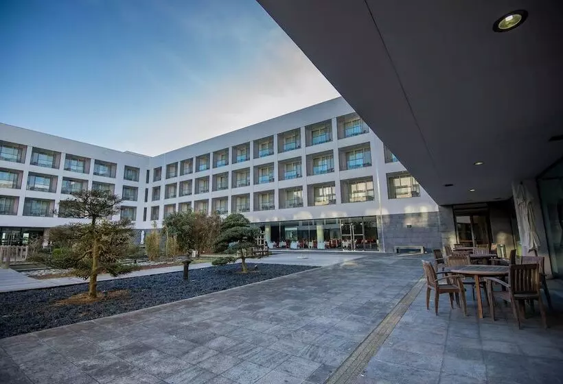 Fotos del hotel Azoris Royal Garden - Leisure & Conference Hotel:  19