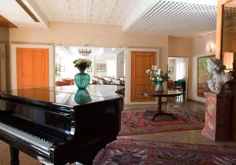 Fotos del hotel Greif Maria Theresia:  11