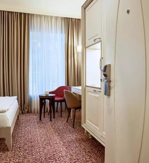 Fotos del hotel Ratonda Centrum S:  4