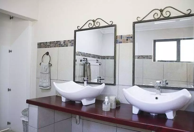Fotos del hotel Matusadona Guest Lodge:  11