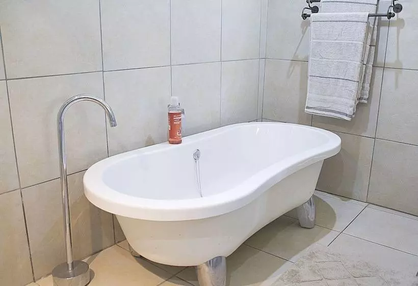 Fotos del hotel Matusadona Guest Lodge:  24