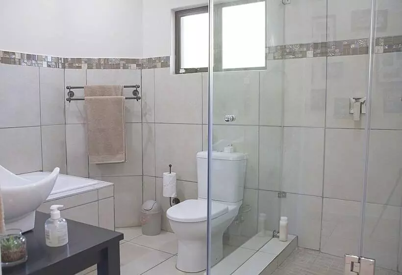 Fotos del hotel Matusadona Guest Lodge:  4