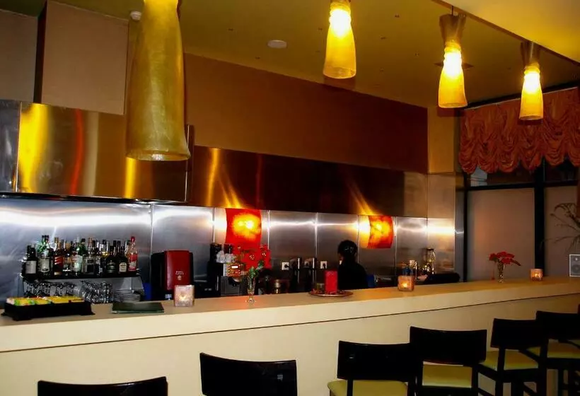 Fotos del hotel Delphi Art:  4