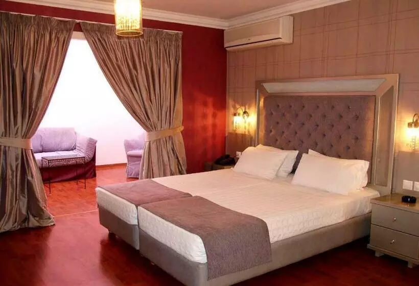 Fotos del hotel Delphi Art:  11