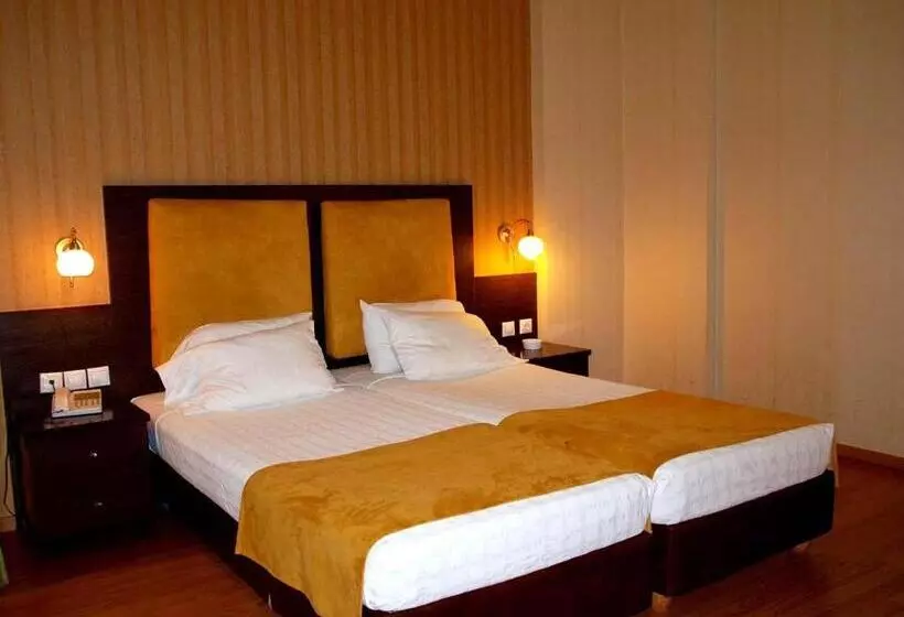 Fotos del hotel Delphi Art:  17