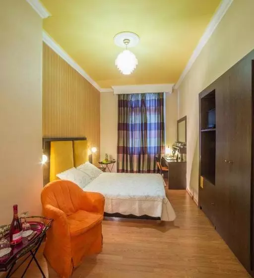 Fotos del hotel Delphi Art:  25