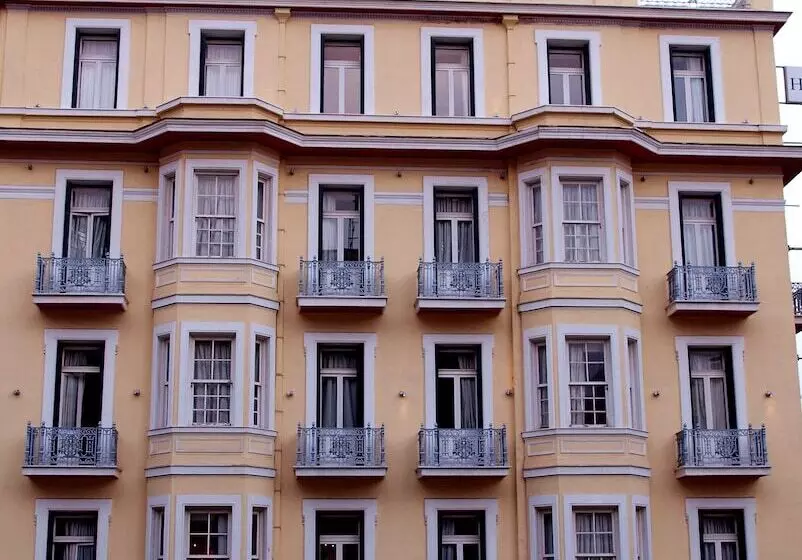 Fotos del hotel Delphi Art:  5