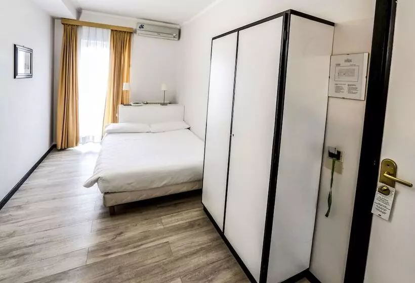 Fotos del hotel Giardino D'europa:  12