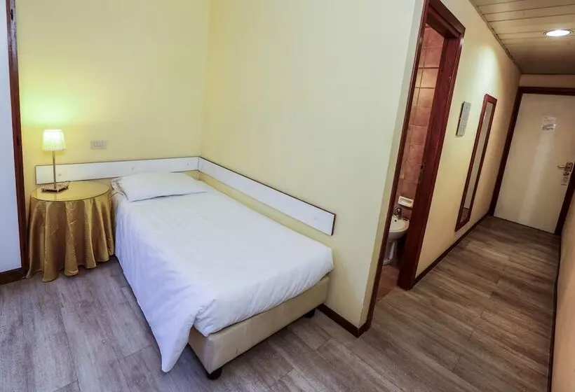 Fotos del hotel Giardino D'europa:  17