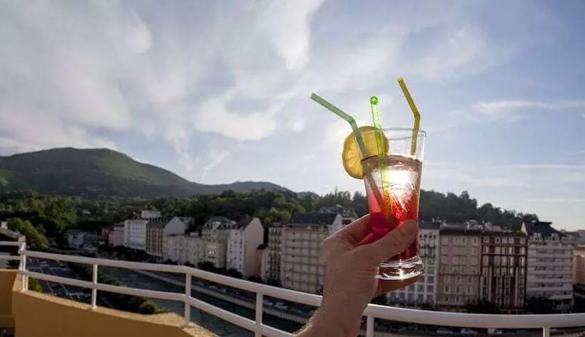 Fotos del hotel Hôtel Paradis:  24