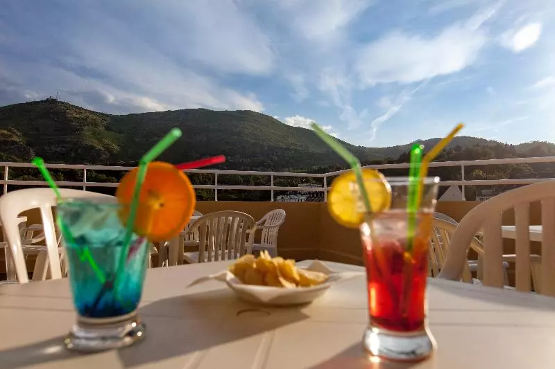 Fotos del hotel Hôtel Paradis:  22