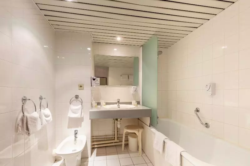 Fotos del hotel Hôtel Paradis:  7