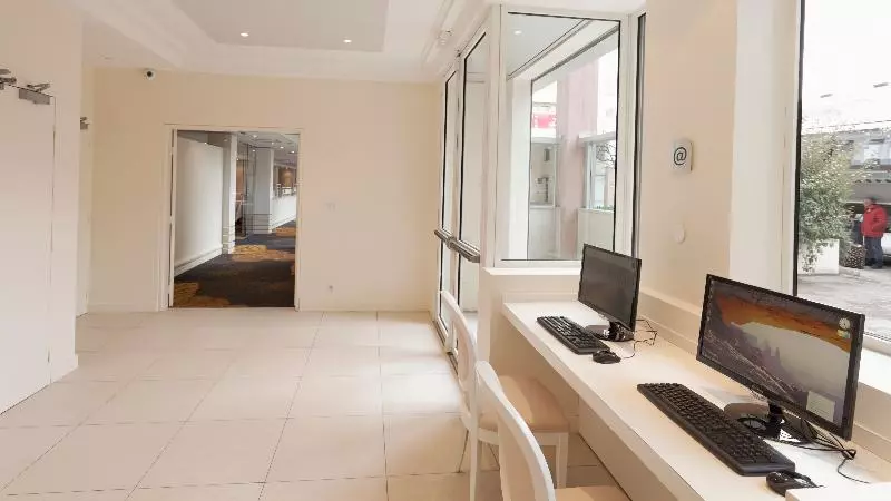 Fotos del hotel Hôtel Paradis:  18