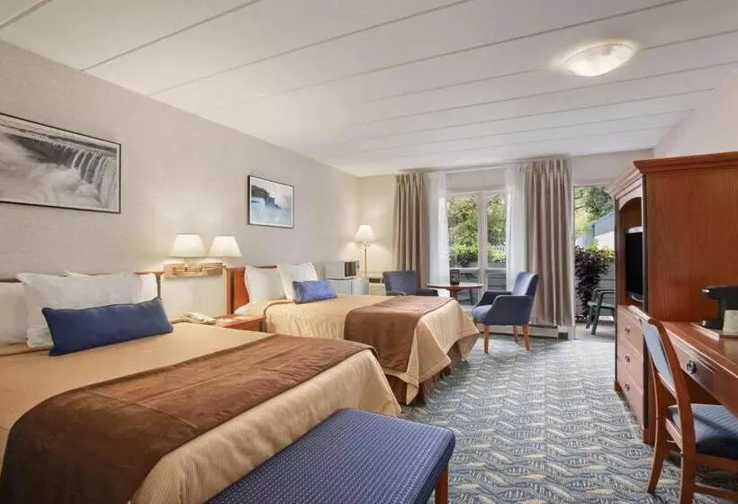 Fotos del hotel Travelodge By Wyndham Niagara Falls At The Falls:  24