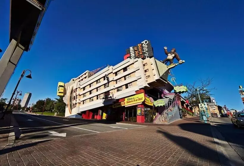 Travelodge By Wyndham Niagara Falls At The Falls