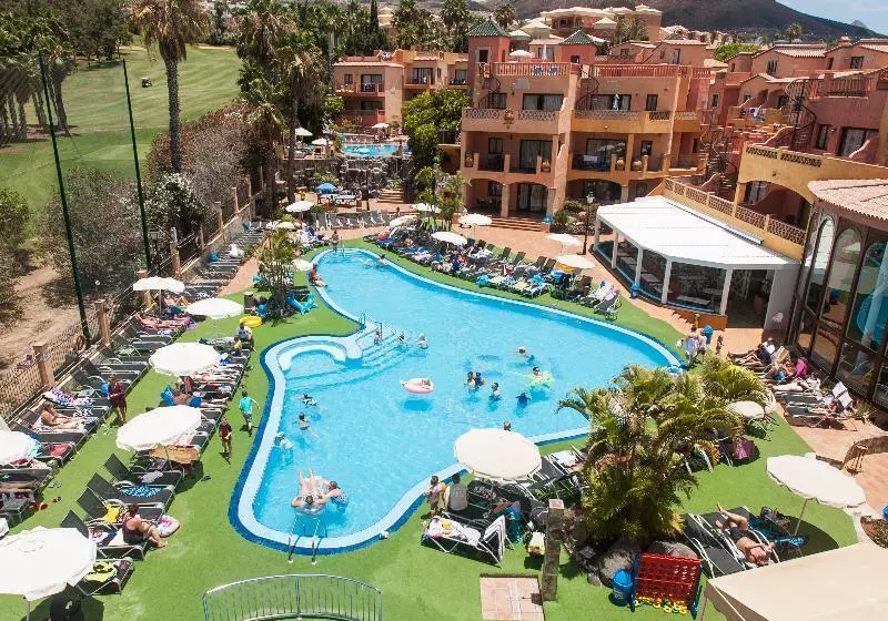 Fotos del hotel Villa Mandi Golf Resort:  1