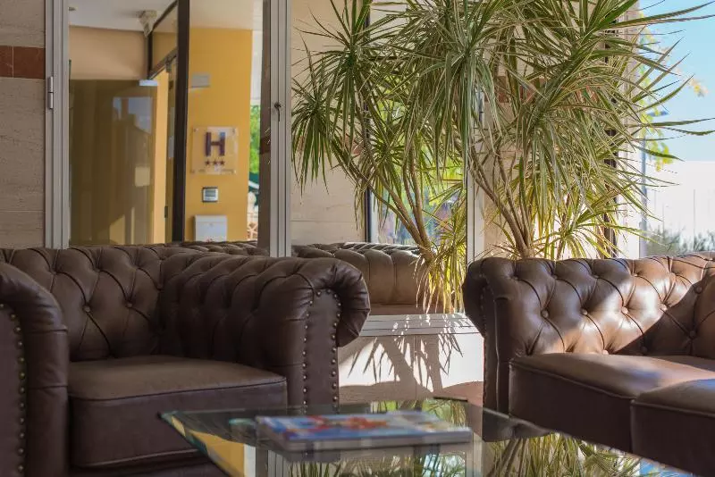 Fotos del hotel Avenida Praia:  2