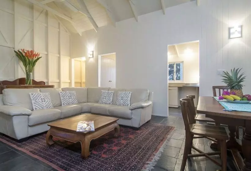 Fotos del hotel Port Douglas Cottage & Lodge:  18