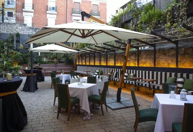 Fotos del hotel Palacio De Los Blasones Suites:  9