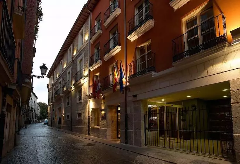 Fotos del hotel Palacio De Los Blasones Suites:  12