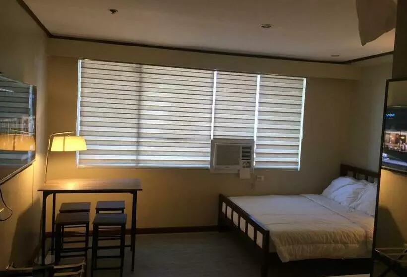 Fotos del hotel Golden Peak Hotel & Suites:  17