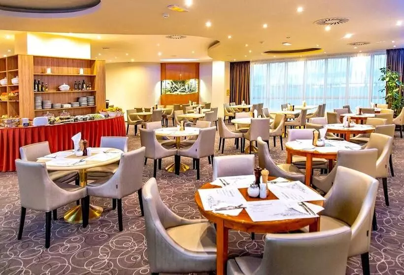 Fotos del hotel Cosmopolitan Bobycentrum:  6