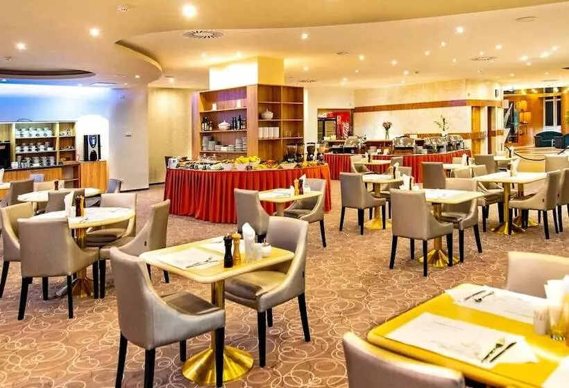 Fotos del hotel Cosmopolitan Bobycentrum:  11