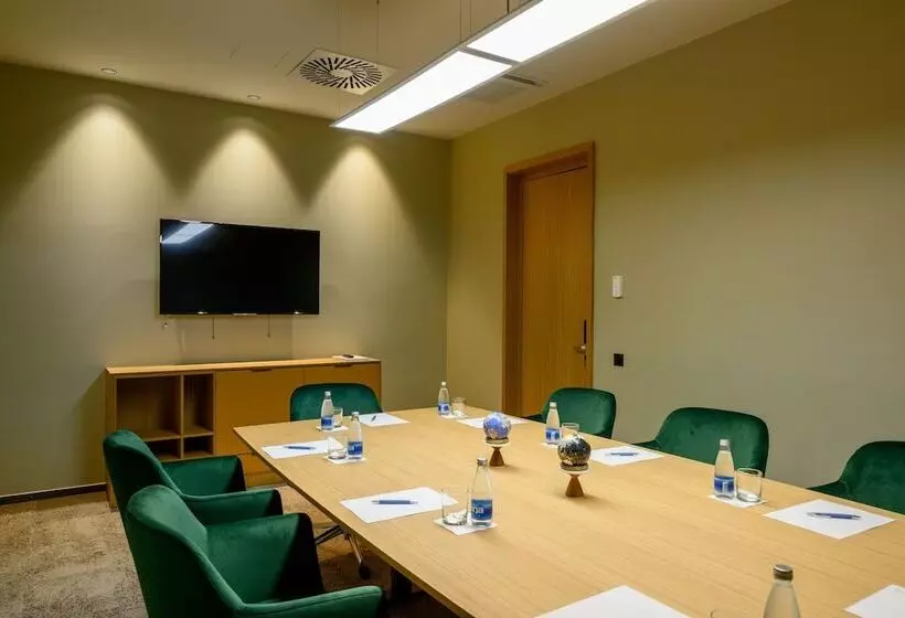 Fotos del hotel Four Points By Sheraton Ljubljana Mons:  5