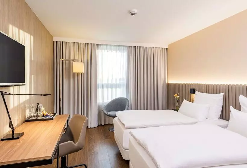 Fotos del hotel Nh Hamburg Altona:  4