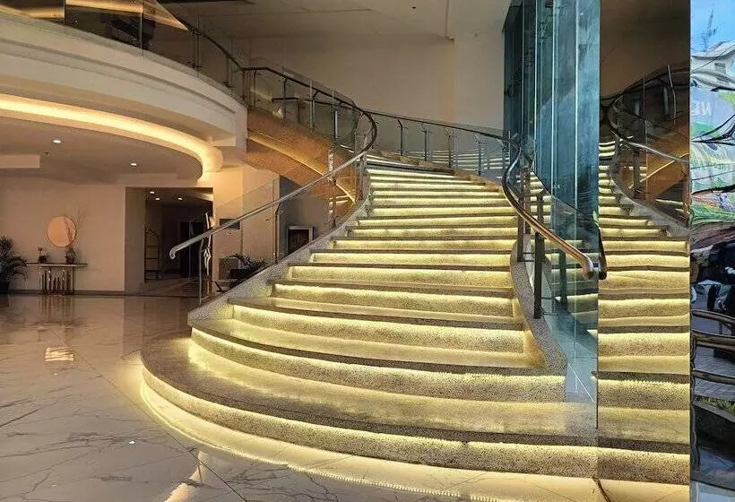 Fotos del hotel Golden Peak Hotel & Suites:  24